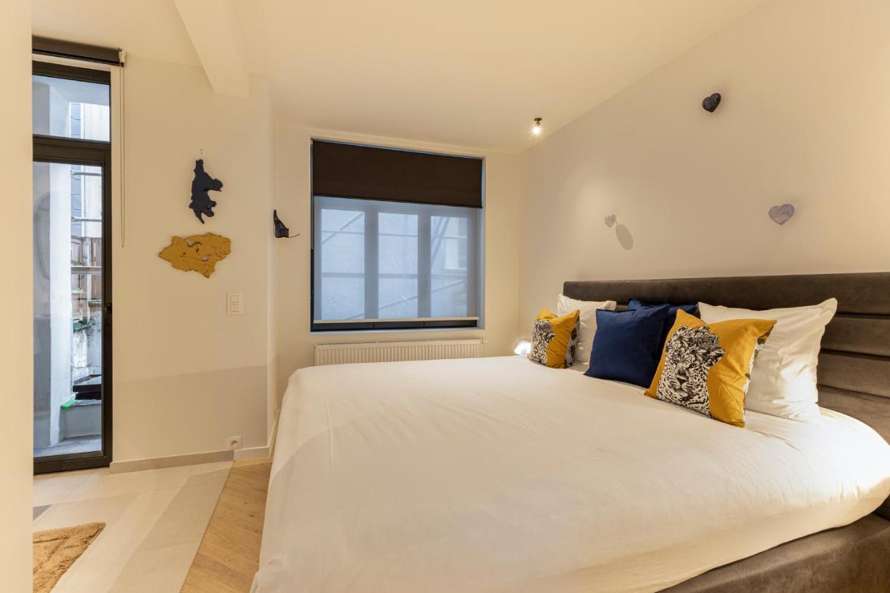 Apartamento Vrijdagmarkt By Lit D'Art Amberes Exterior foto