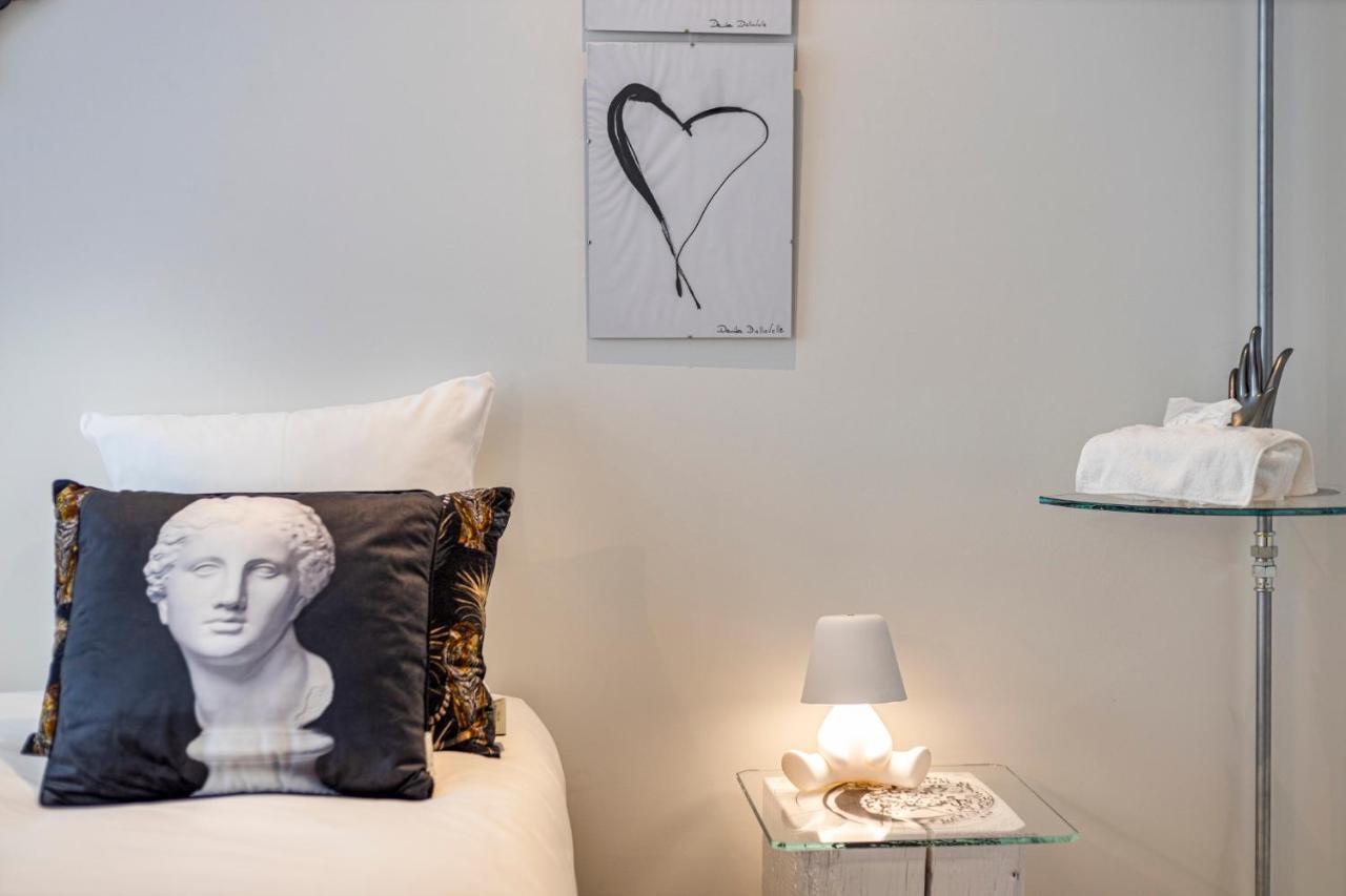 Apartamento Vrijdagmarkt By Lit D'Art Amberes Exterior foto